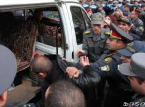 Какой путь борьбы правилен?