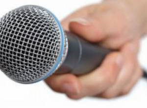 «Нужна бескровная революция»