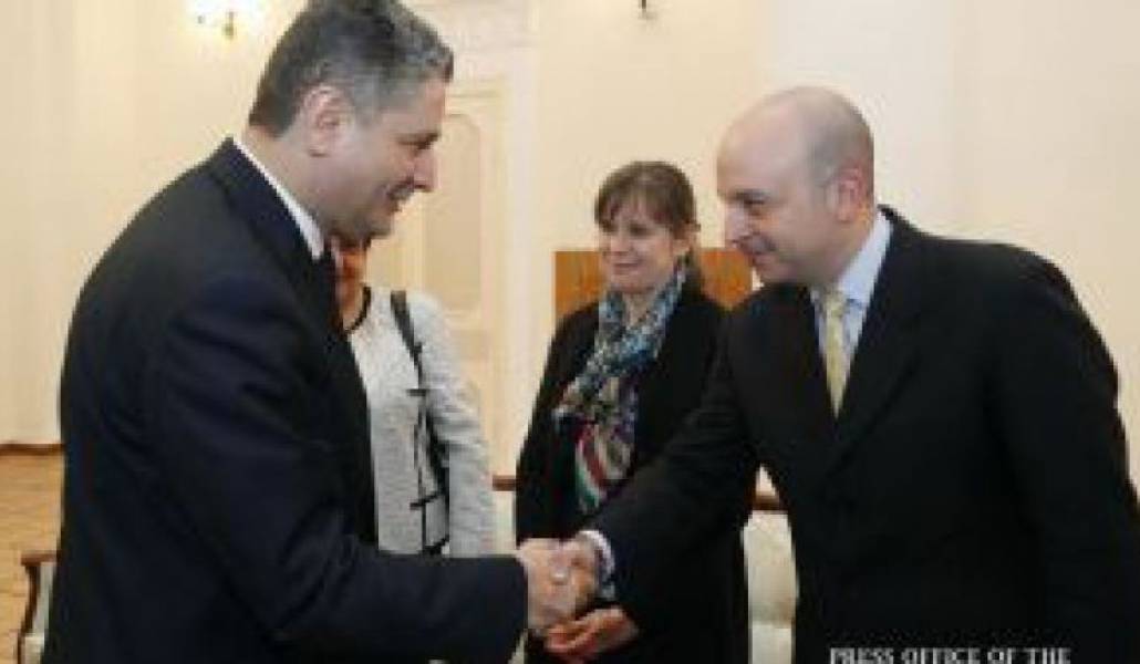 2429850a4290758b3e0ce602cc31481e