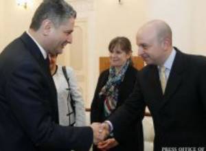 Сельскохозяйственные животные - нуждающимся семьям