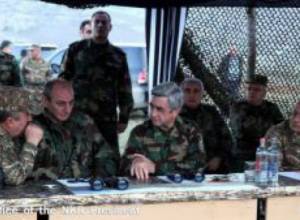 Серж Саргсян принял участие в учениях