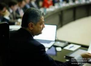 Премьер:  «Наше слабое место – коррупционные риски»