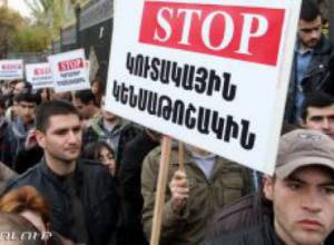 У Левона Зурабяна требования к президенту