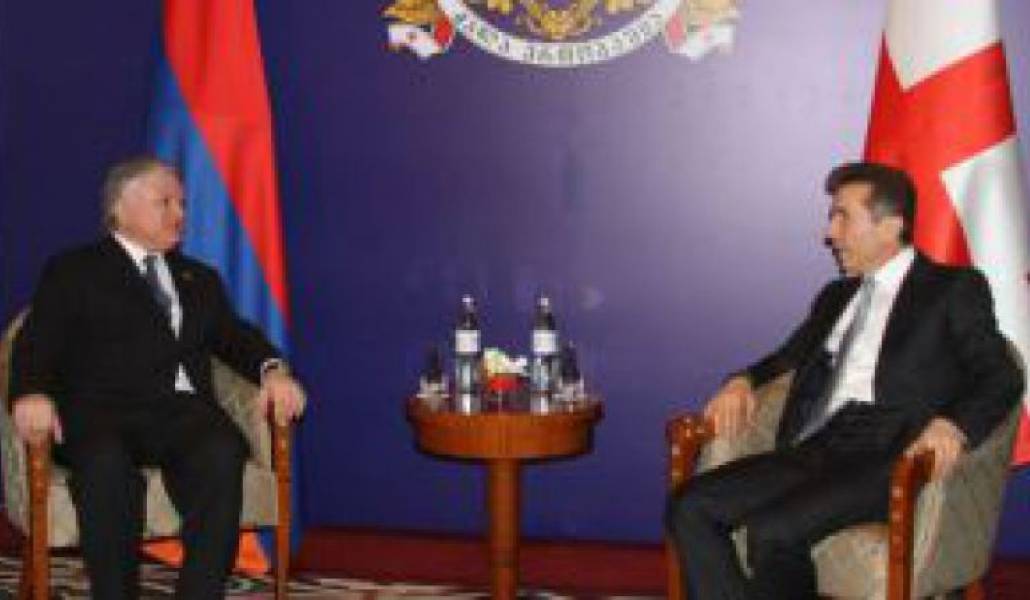 4797d61a4da68c30836367cb1d7a1d6e