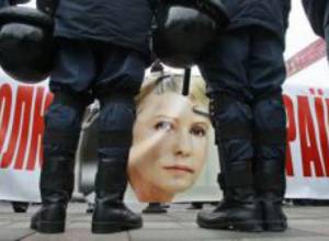 Тимошенко объявила бессрочную голодовку