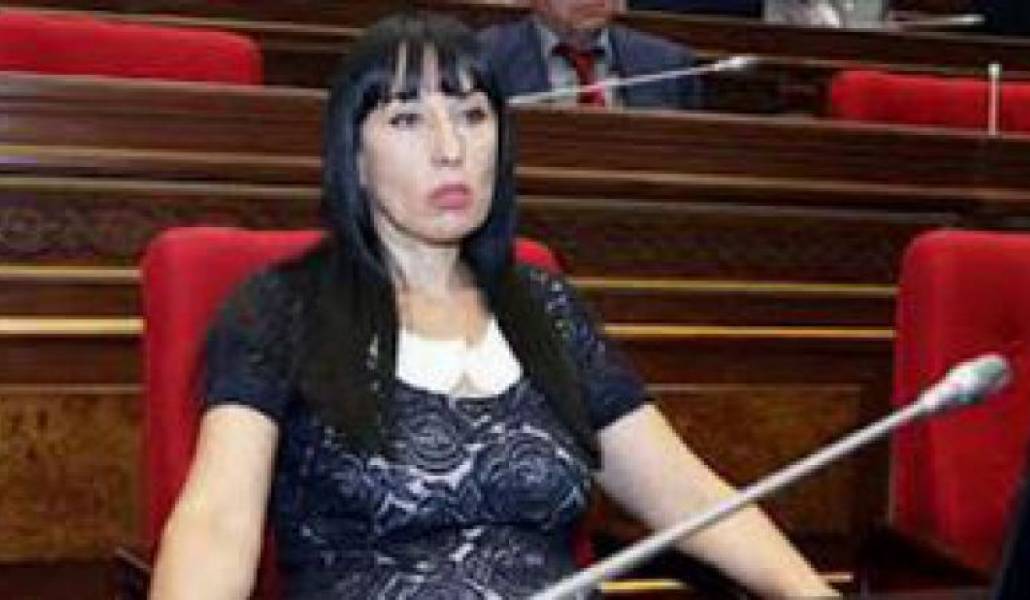 e6d02bd52f8ff201e3e9e1f97abc0b27