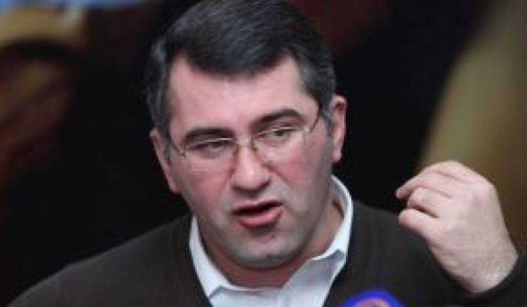 815b2f1d8035259475ebc5a6969d87e6