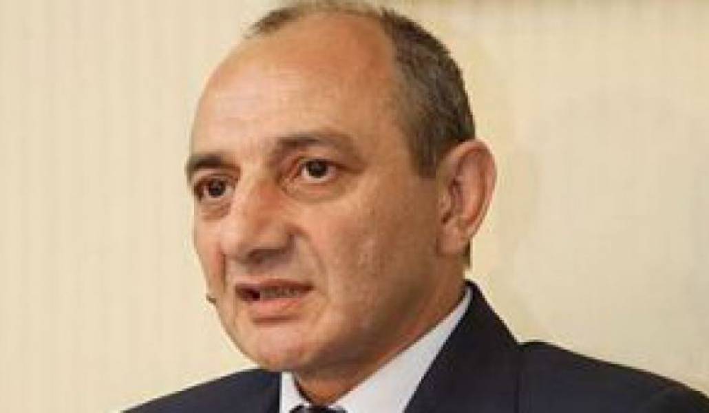 efd7514b7d9294d4a8fddb8c68c1c083