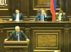 Գալուստ Սահակյան. Էս հիվանդանոց չի, ես էլ հոգեբույժ չեմ