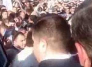 Old lady surprised Tsarukyan