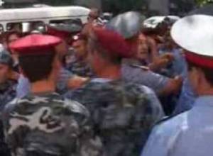 Skirmish between police officers and Armenians of Javakhk