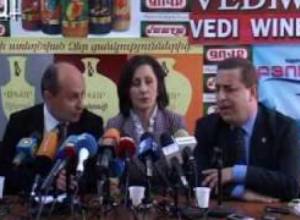 Պատգամավորների բանավեճը առանց մեկնաբանության