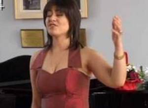 28-ամյա երգչուհին հնչեցրեց 30-ականների հիթը