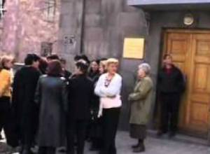 Ակցիա ԱԺ_ի մոտ