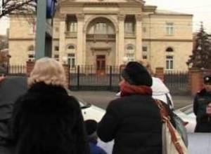 Կգիշերեն վրաններում` նախագահականի դիմաց