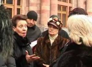 Խաբված քաղաքացիները կառավարության դիմաց