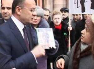 Սպասում էին նախարարներին