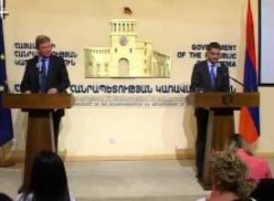 Շտեֆան Ֆյուլեն Երևանում է