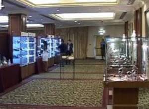 Եզակի մատանու առաջին ցուցադրությունը