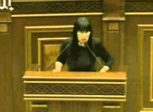 Նաիրա Զոհրաբյանը բացակաների մասին