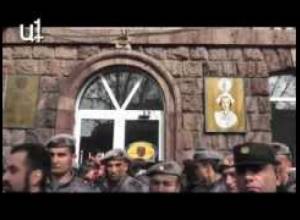 Դռները փակել էին