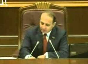 Լևոն Զուրաբյանի խոսափողը անջատեցին