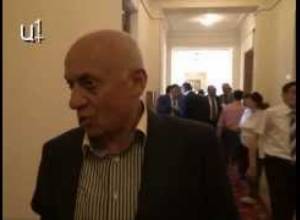 Մհեր Սեդրակյան. «Հո՞ չեն գնում նախարար աշխատում»