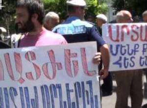 Վլադիմիր Կարապետյան. «Չենք դադարելու գալ»