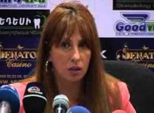 Զարուհի Փոստանջյանի ասուլիսը