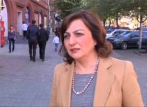 Թերթը կփրկվի՞ ինտերնետի ճանկերից