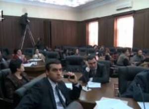 Երբ ԱԺ-ում թեժ քննարկումներ էին գնում
