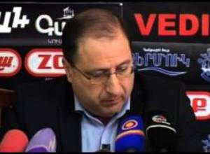 Իրավապաշտպան. Սերժ Սարգսյանը հովանավորում է Սուրիկ Խաչատրյանին