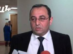 Արծվիկ Մինասյան. Մի ընտրեք ֆոնդեր, մի փոխանցեք գումարներ