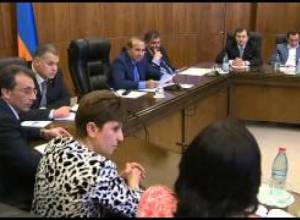 Ֆիրդուսի բնակիչները վարչապետի մոտ էին