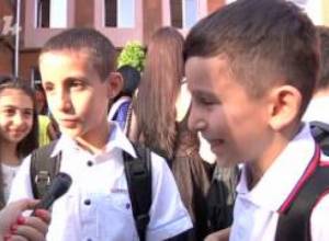 Բացում եմ գիրքը` ոնց որ չինարեն լինի