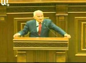 Գալուստ Սահակյան. այստեղ խամաջիկների տեղ չի