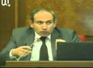 Նիկոլ Փաշինյանը առաջարկեց հանել կոստյումները