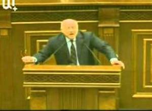 Լևոն Զուրաբյանի ելույթը դուրս եկավ. Արտաշես Գեղամյան