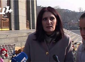 Ազատության հրապարակում մոմավառություն է