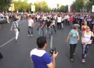 Երթ Բաղրամյանով