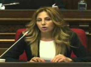 Զարուհի Փոստանջյանը մոբիլիզացման կոչ է անում