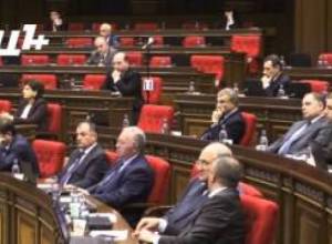 Անհարգալից վերաբերմունք ԱԺ-ում Զ. Փոստանջյանի նկատմամբ