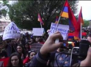 Բողոքի երթ.՛՛Վարչապետը կարող է մնալ Ռուսաստանում՛՛