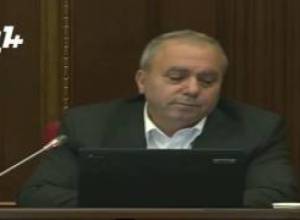 Երբ վարչապետը իջնում է բեմից...Հրանտ Բագրատյանի հարցը