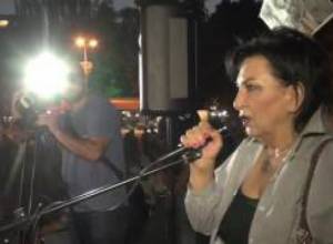 Ցուցարարներից Գայանե Գասպարյանը ժողովրդին կոչ արեց չվախենալ, չհուսալքվել