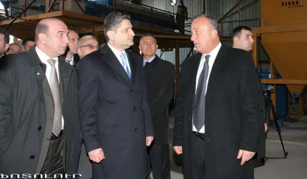 b2b934b2ca811910b8c08cc3cc27eb89