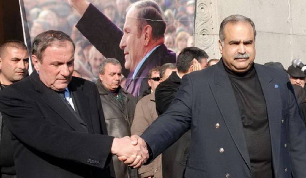 5db7dce12c811ba8bb3737828df04b22