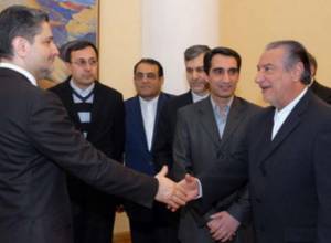 Armenian PM receives Iranian delegates