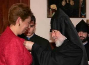 Medal of Honour to great benefactor