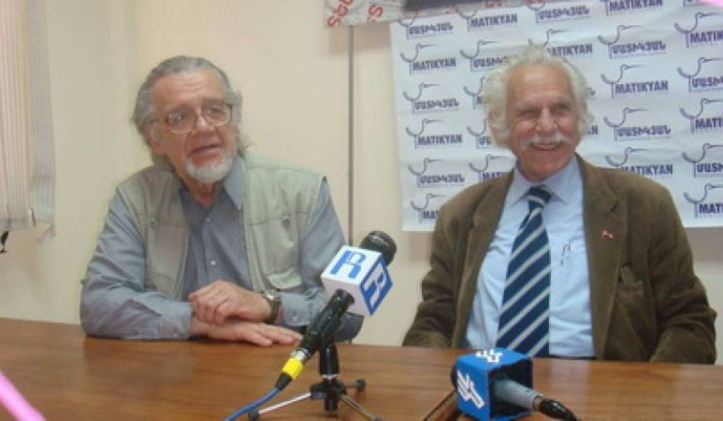 71b3902c44ec464a9685930a8a4b917f